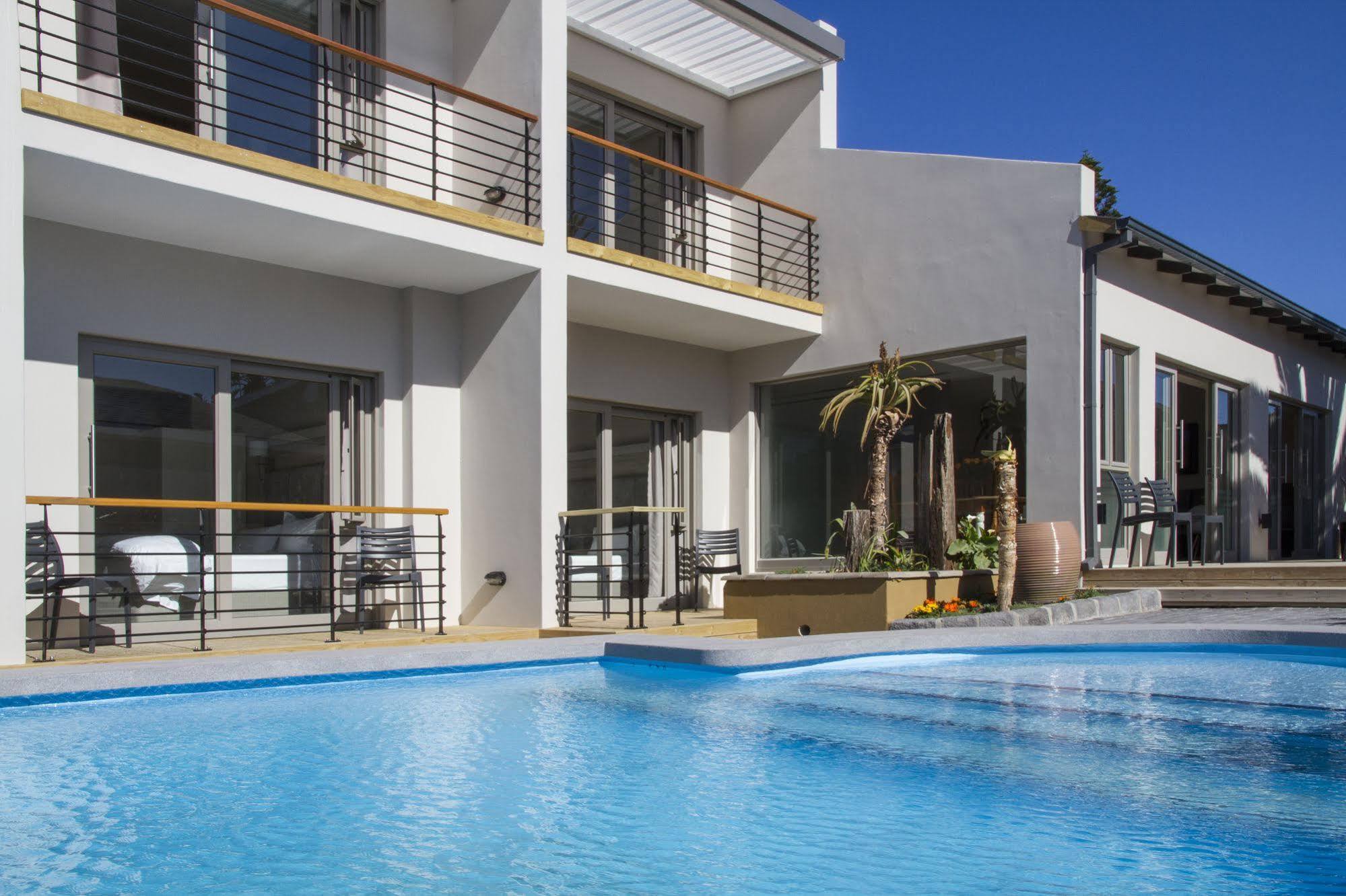Ocean Bay Pensión Puerto Elizabeth Exterior foto